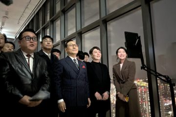 천안타운홀 '디지털 천안 8경'… 미디어아트쇼 운영